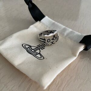 Vivienne Westwood 925 silver Cat ring